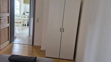 4 Schlafzimmer, kostenloses WLAN, Bettwäsche