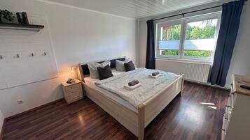 8 chambres, Wi-Fi, draps fournis