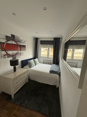 1 bedroom, iron/ironing board, free WiFi