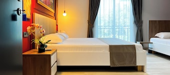 Jata Crown Hotel