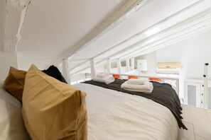 1 chambre, fer et planche à repasser, Wi-Fi gratuit