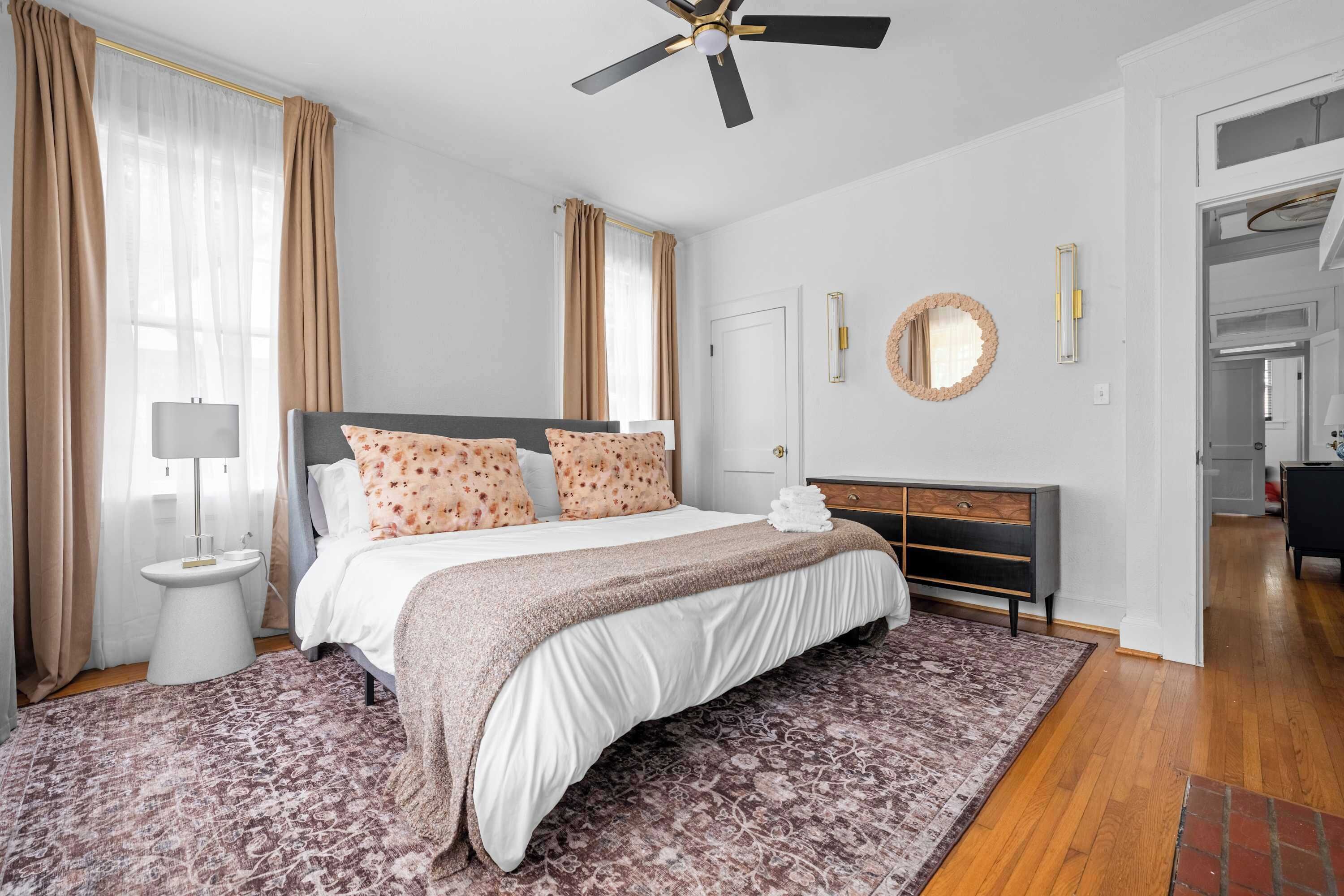 3 عدّة غرف نوم ومكتب ومكواة/لوح كي وواي فاي