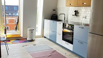 Oven, stovetop, dishwasher