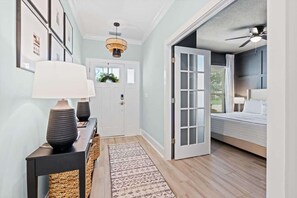 5 bedrooms, desk, iron/ironing board, travel crib