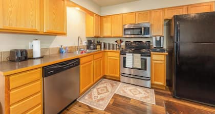 Spacious 3BR Family Retreat w Fire Pit, BBQ, Smart TVs & More