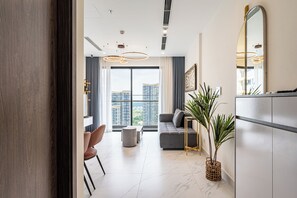 Deluxe Apartment, 2 Bedrooms, Balcony, Park View | Hypo-allergenic bedding, memory foam beds, individually decorated