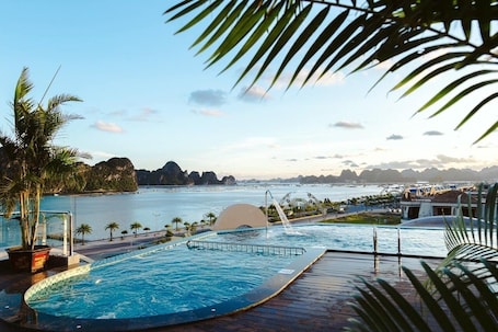Outdoor pool. Green Dragon Boutique