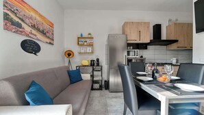 Living area - The Red House - Verona Holiday & Business (Verona)