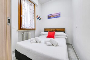 2 間睡房、熨斗/熨衫板、可攜式嬰兒床、免費 Wi-Fi