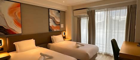 SystĂšme dâinsonorisation, fer et planche Ă repasser