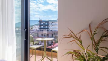 Double Room, Balcony, City View | Hypo-allergenic bedding, free WiFi, bed sheets