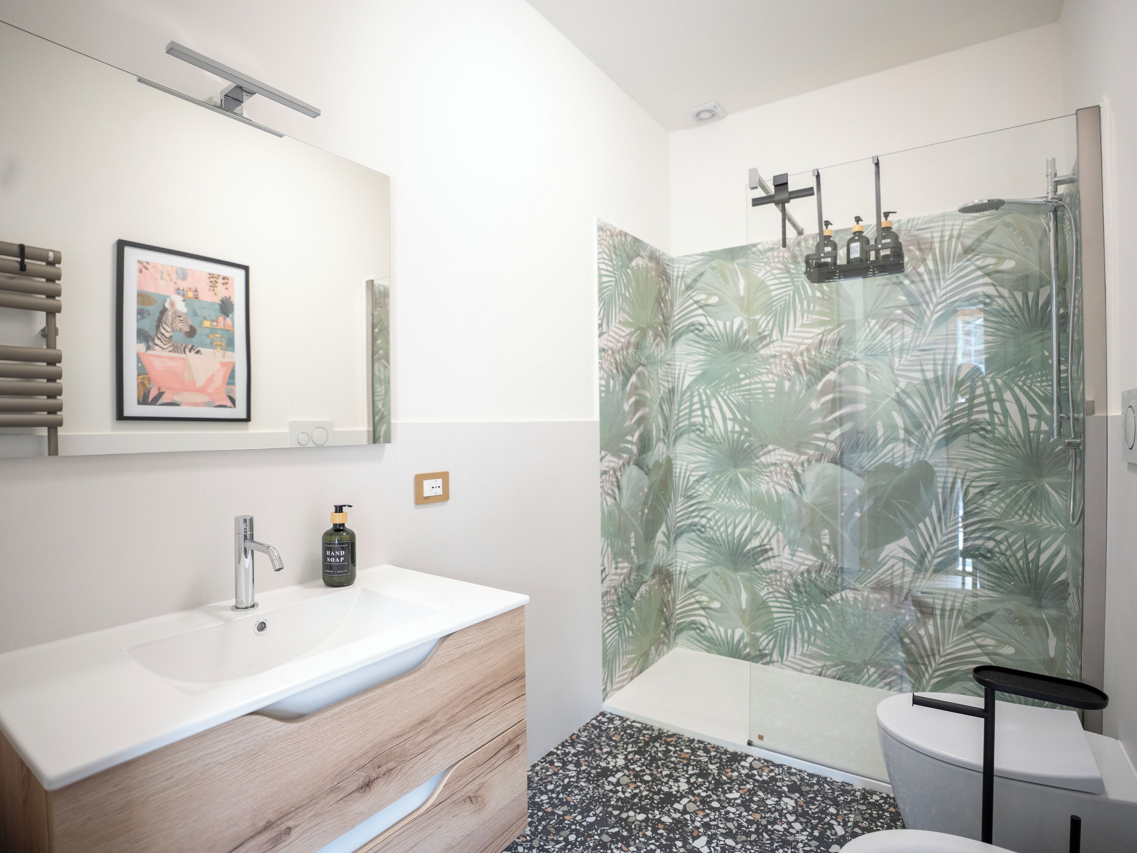 Umweltfreundliche Kosmetikartikel, Haartrockner, Handtücher, Seife