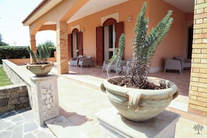 House, 1 Bedroom, Smoking, Patio | Terrace/patio