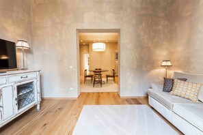Deluxe Apartment | Living area - Casa Vitto by MMega (Florence)