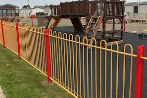 Children’s area - Familyfriendly-8berth-freeparkingspot-closetobeach (Skegness)