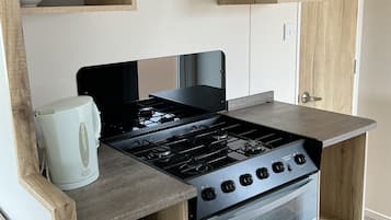 Cabin | Bếp riêng | Tủ lạnh, lò vi sóng, lò nướng, bếp nấu