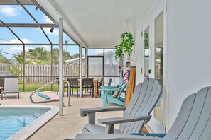 Pool - Beachside escape w/ pool & BBQ grill (Cocoa Beach)