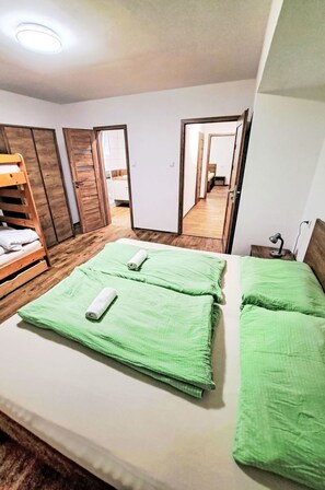 7 habitaciones y wifi gratis