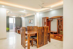 Studio, City View | Living area - Housr 3 BHK Apartment Sector 45 Gurgaon (Gurugram)