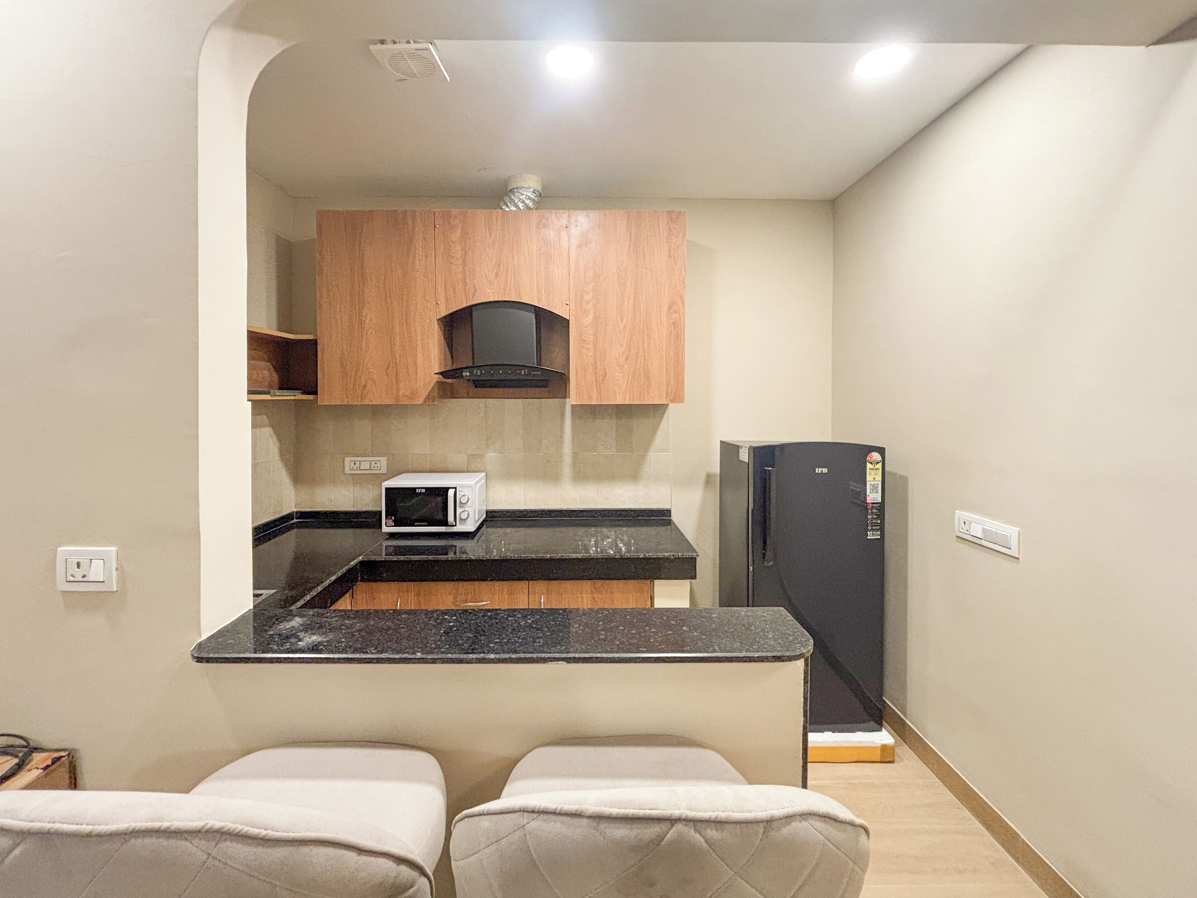 Studio, City View | Private kitchenette | Fridge, microwave, oven, dishwasher