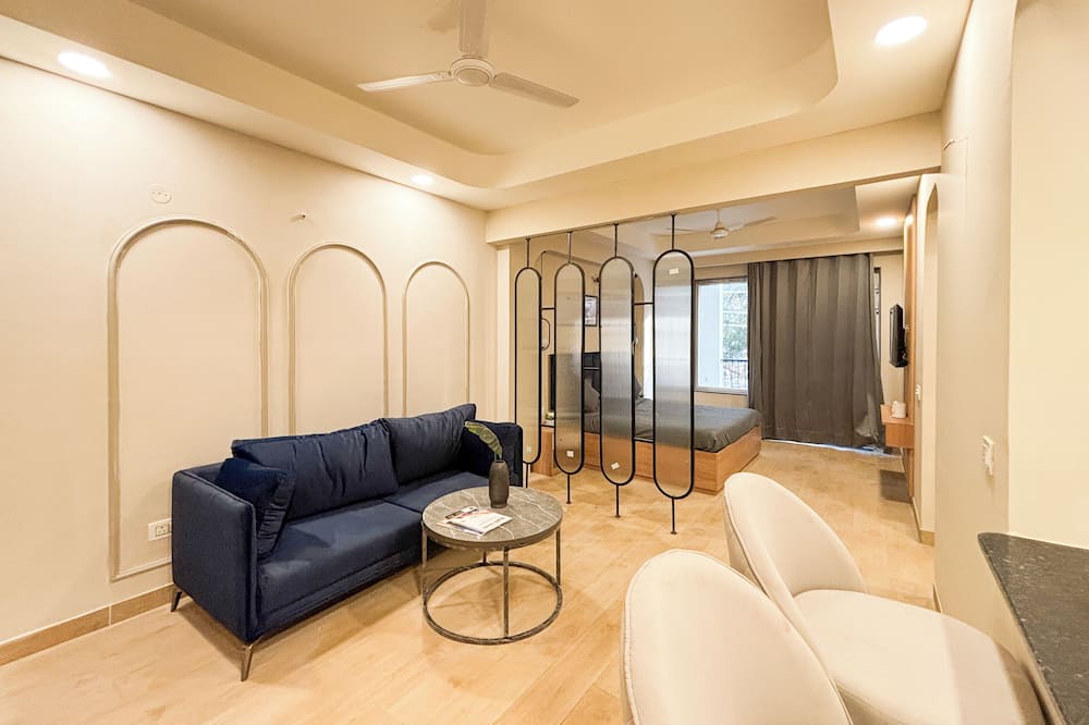 Housr 1 BHK Apartment Sector 42 Gurgaon