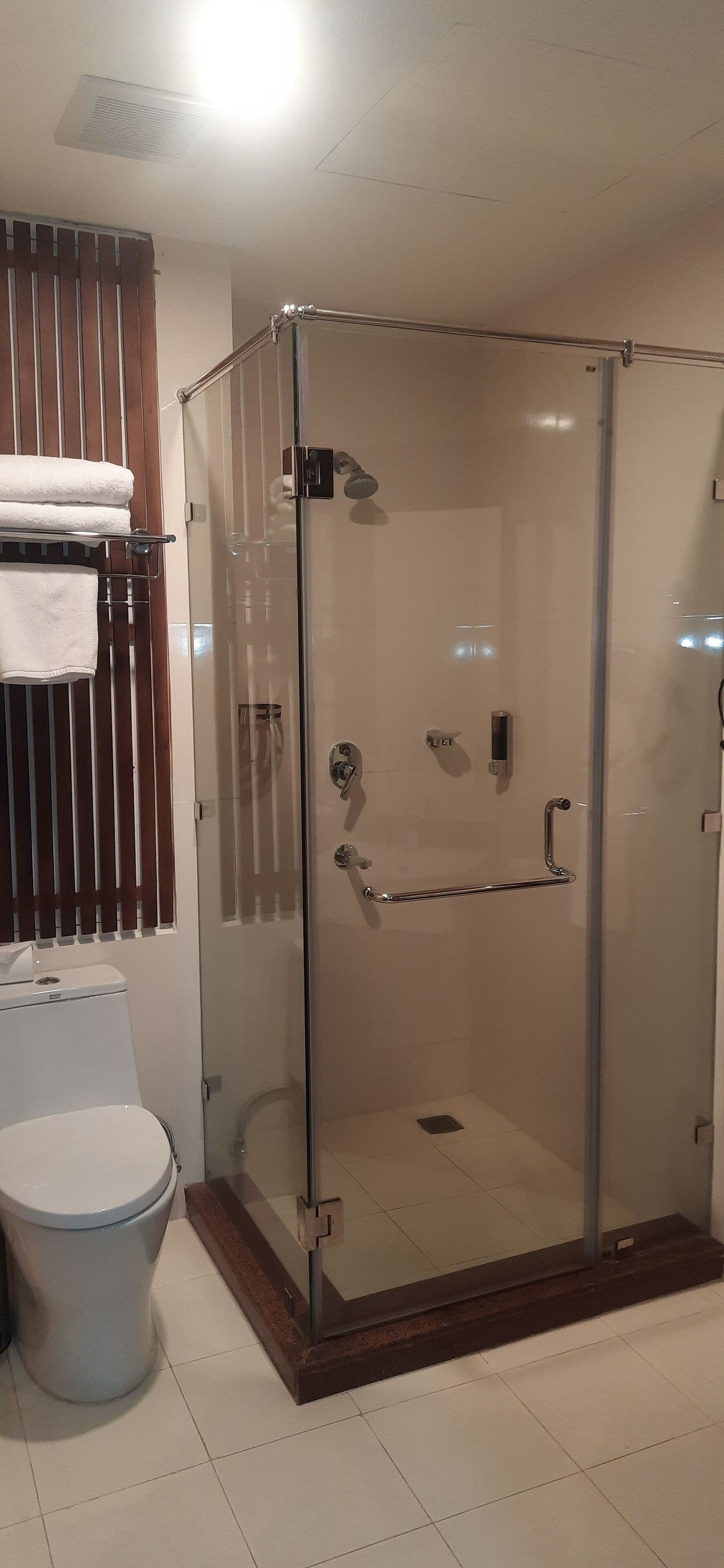 Deluxe Double Room | Bathroom