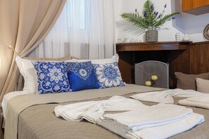 1 chambre, coffres-forts dans les chambres, fer et planche à repasser