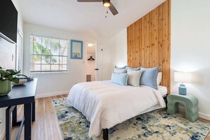 2 chambres, fer et planche à repasser, Wi-Fi, draps fournis