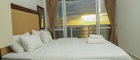 2 عدّة غرف نوم ومكواة/لوح كي وواي فاي وملاءات أسرّة