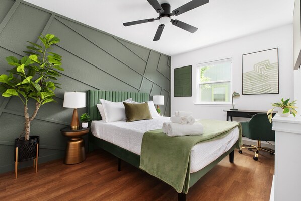 2 bedrooms, desk, iron/ironing board, WiFi