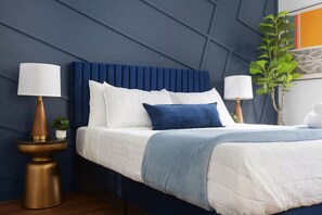 2 bedrooms, desk, iron/ironing board, WiFi