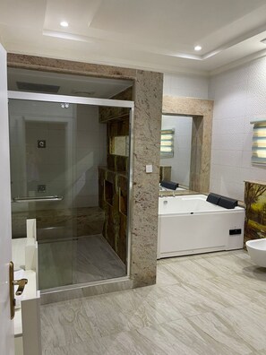 Bathroom - UrbanEdge Hotel (Abuja)