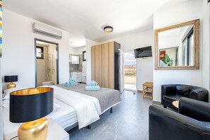 4 chambres, fer et planche à repasser, Wi-Fi, draps fournis