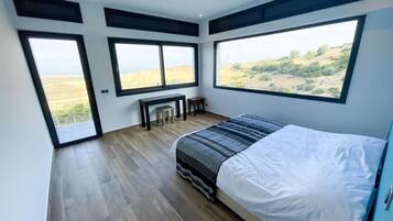 4 chambres, fer et planche à repasser, Wi-Fi, draps fournis