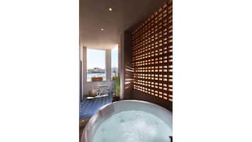 Quadruple Room, 1 King Bed, Sea View, Tower | In-room safe, desk, soundproofing, iron/ironing board