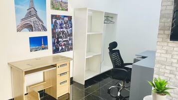 Superior Apartment, City View | Soundproofing, iron/ironing board, free WiFi