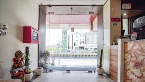 Quầy tiếp tân