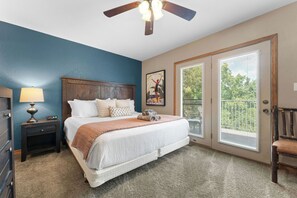4 bedrooms, desk, iron/ironing board, travel cot