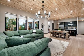 TV, fireplace, offices - Family Luxury Stay, Sleeps 6, Roof Deck & Hot Tub (Sevierville)