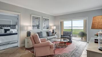 Villa, Multiple Beds, Golf View (1080 Lighthouse I) | 3 bedrooms, individually decorated, individually furnished, bed sheets