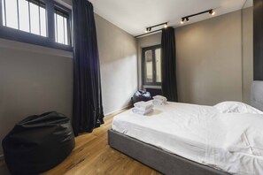 2 bedrooms, iron/ironing board