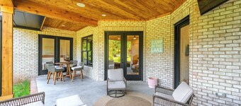 The Quartz Palace - Lakefront Energetic Oasis