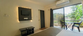 Hotel Raaya Regency