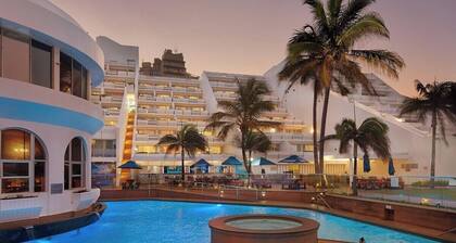 Stylish Penthouse | Outdoor Hot Tub | Balcony