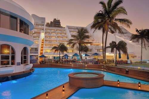 Ocean-Penthouse Paradise | Hot Tub | Bar