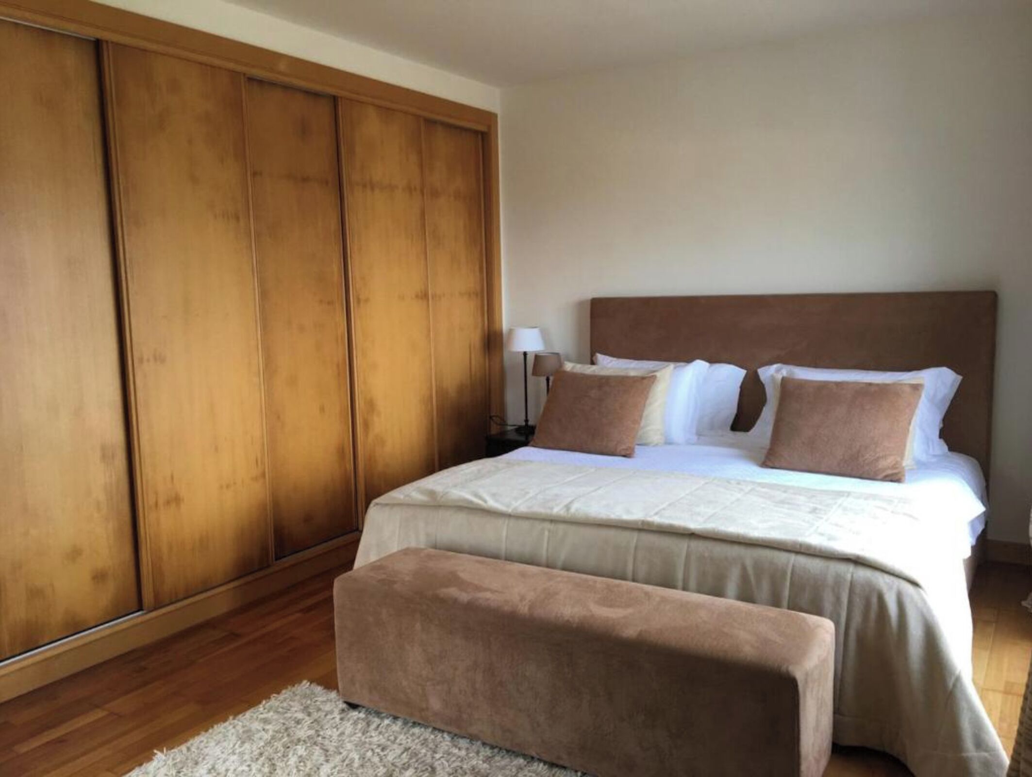 4 bedrooms, WiFi, bed sheets