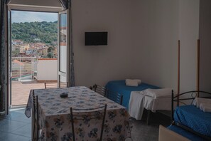Junior Apartment, Sea View | Living area | TV - Residence Riviera (Palinuro)