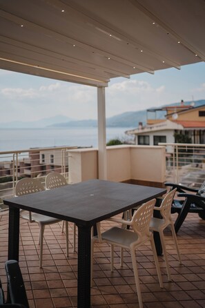 Apartment, Sea View | Terrace/patio - Residence Riviera (Palinuro)