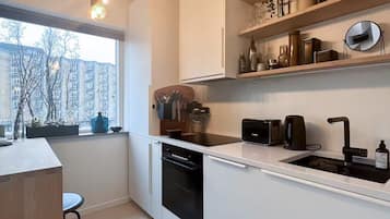 Microwave, oven, stovetop, dishwasher