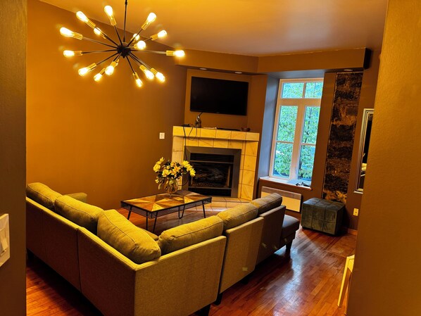 Living area - FI grand prix. - WE june 13- 15th.condo downtown (Montreal)